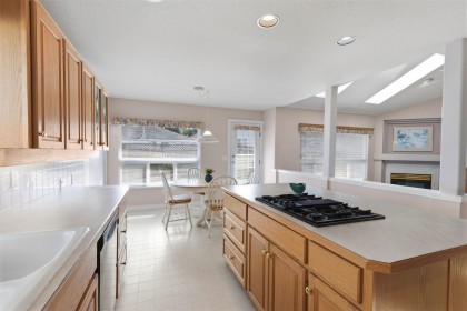 Photo 10 at 19658 Cedar Lane, Mid Meadows, Pitt Meadows