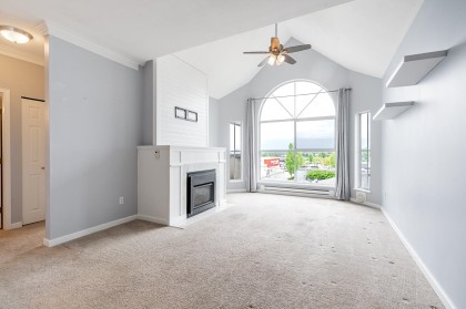 Photo 2 at 402 - 12464 191b Street, Mid Meadows, Pitt Meadows