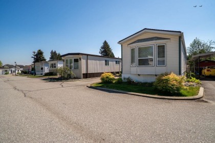 Photo 2 at 132 - 19682 Poplar Drive, Central Meadows, Pitt Meadows