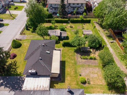 Photo 1 at 2337 Lobb Avenue, Mary Hill, Port Coquitlam