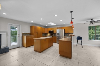 Photo 11 at 21105 River Road, Southwest Maple Ridge, Maple Ridge