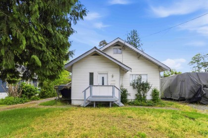 Photo 1 at 11328 Maple Crescent, Southwest Maple Ridge, Maple Ridge