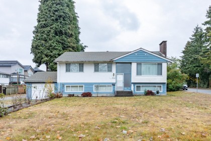 Photo 2 at 3141 York Street, Glenwood PQ, Port Coquitlam