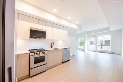 Photo 2 at 102 - 2277 Hawthorne Avenue, Central Pt Coquitlam, Port Coquitlam