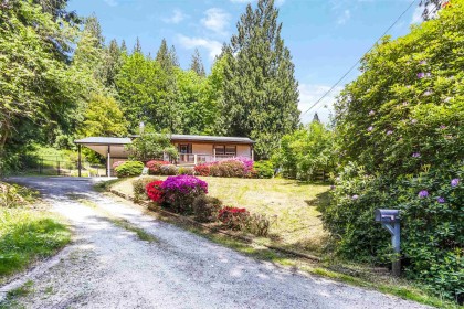 Photo 2 at 31747 Viewcrest Avenue, Mission-West, Mission