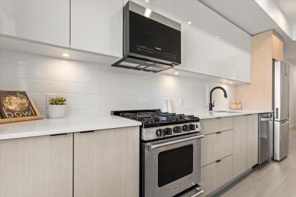 Photo 6 at 204 - 2277 Hawthorne Avenue, Central Pt Coquitlam, Port Coquitlam
