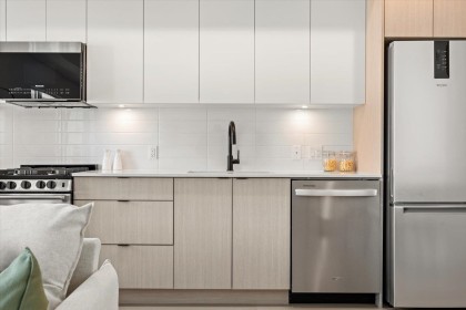 Photo 5 at 204 - 2277 Hawthorne Avenue, Central Pt Coquitlam, Port Coquitlam