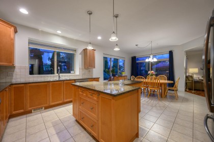 Photo 12 at 10676 247a Street, Albion, Maple Ridge
