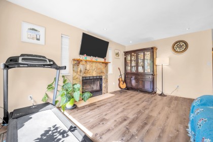 Photo 7 at 20377 Kent Street, Southwest Maple Ridge, Maple Ridge