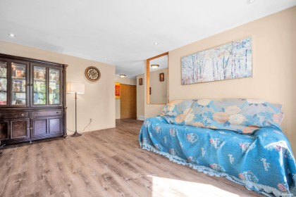 Photo 8 at 20377 Kent Street, Southwest Maple Ridge, Maple Ridge