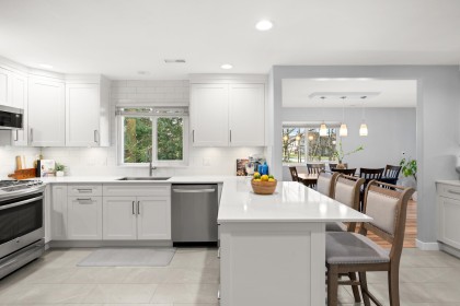 Photo 8 at 23216 121a Avenue, East Central, Maple Ridge