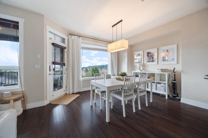 Photo 8 at 13679 Blake Loop, Silver Valley, Maple Ridge