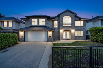 Photo 2 at 2471 Friskie Avenue, Woodland Acres PQ, Port Coquitlam