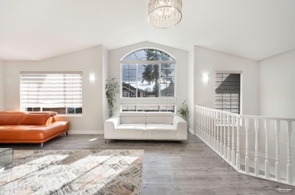 Photo 9 at 2471 Friskie Avenue, Woodland Acres PQ, Port Coquitlam