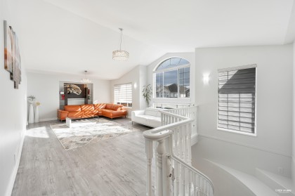 Photo 10 at 2471 Friskie Avenue, Woodland Acres PQ, Port Coquitlam