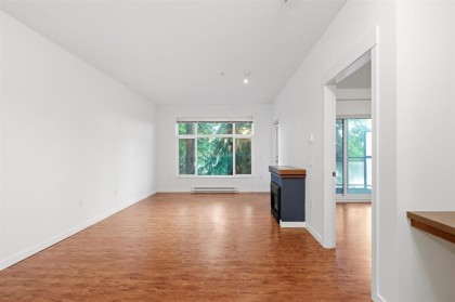 Photo 3 at 309 - 11950 Harris Road, Central Meadows, Pitt Meadows