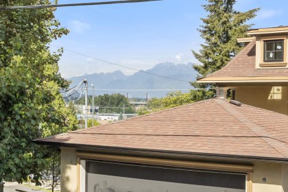 Photo 16 at 1908 Warwick Crescent, Mary Hill, Port Coquitlam