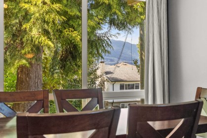 Photo 12 at 1908 Warwick Crescent, Mary Hill, Port Coquitlam