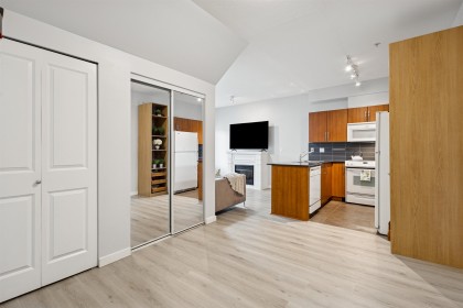 Photo 12 at 201 - 1661 Fraser Avenue, Glenwood PQ, Port Coquitlam