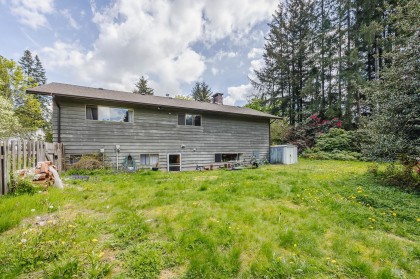 Photo 12 at 21190 Glenwood Avenue, Northwest Maple Ridge, Maple Ridge