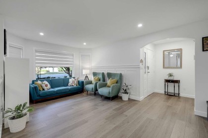 Photo 3 at 19358 Cusick Crescent, Mid Meadows, Pitt Meadows