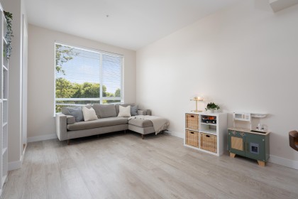 Photo 2 at 410 - 2160 Grant Avenue, Glenwood PQ, Port Coquitlam