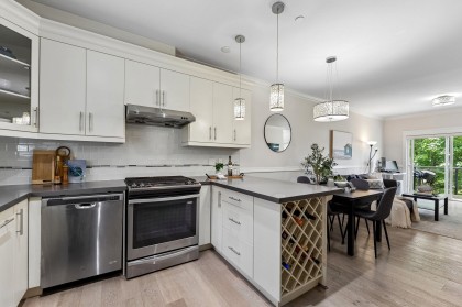 Photo 10 at 203 - 3488 Sefton Street, Glenwood PQ, Port Coquitlam