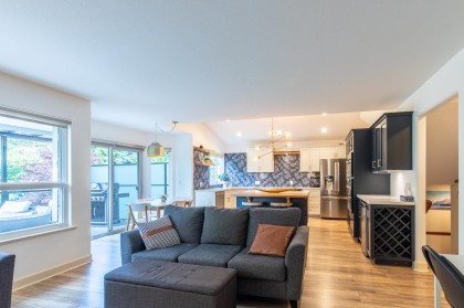 Photo 9 at 10471 Slatford Street, Albion, Maple Ridge
