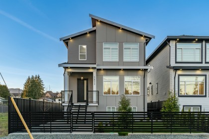Photo 1 at 1533 Manning Avenue, Port Coquitlam