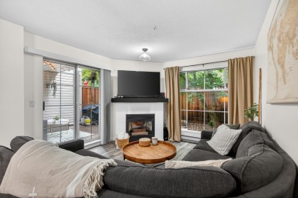 Photo 1 at 121 - 2678 Dixon Street, Central Pt Coquitlam, Port Coquitlam
