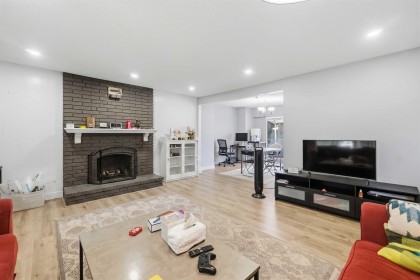 Photo 2 at 19536 118b Avenue, Central Meadows, Pitt Meadows