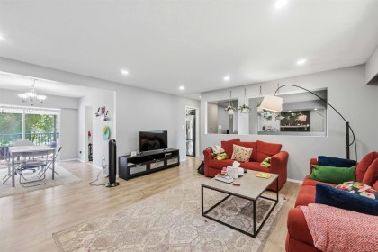 Photo 3 at 19536 118b Avenue, Central Meadows, Pitt Meadows