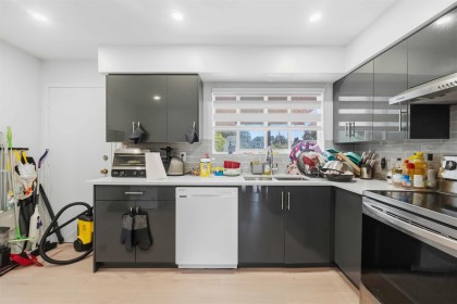Photo 9 at 19536 118b Avenue, Central Meadows, Pitt Meadows