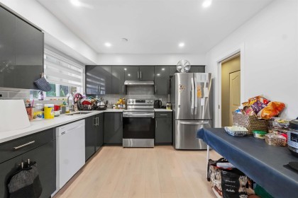 Photo 10 at 19536 118b Avenue, Central Meadows, Pitt Meadows