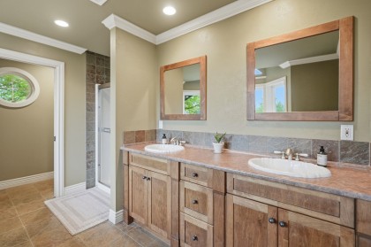 Photo 23 at 10240 Rolley Crescent, Thornhill MR, Maple Ridge