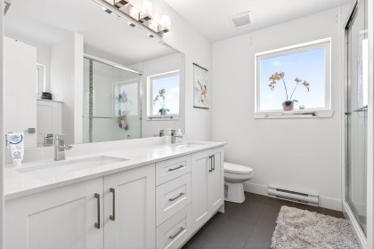 Photo 16 at 403 - 22577 Royal Crescent, East Central, Maple Ridge