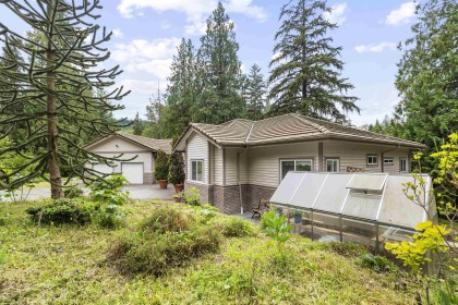 Photo 4 at 26350 Trethewey Crescent, Websters Corners, Maple Ridge