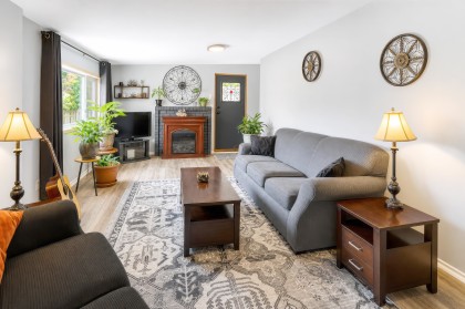 Photo 12 at 22450 Streng Avenue, East Central, Maple Ridge