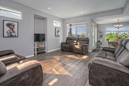 Photo 2 at 33764 Blueberry Drive, Mission BC, Mission