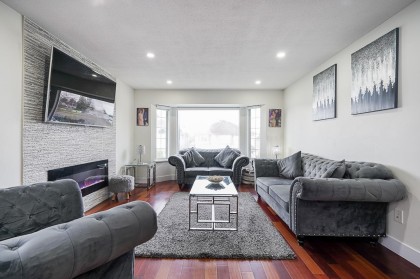 Photo 8 at 11698 206a Street, Southwest Maple Ridge, Maple Ridge