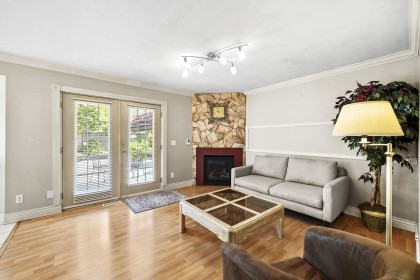 Photo 4 at 3731 Bracewell Court, Oxford Heights, Port Coquitlam