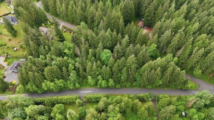 Photo 6 at 12540 Blue Mountain Crescent, Northeast, Maple Ridge