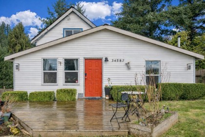 Photo 2 at 34587 Ferguson Avenue, Hatzic, Mission