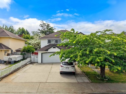 Photo 2 at 33726 Best Avenue, Mission BC, Mission