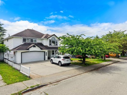 Photo 1 at 33726 Best Avenue, Mission BC, Mission