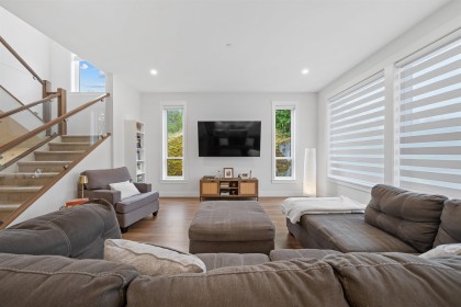 Photo 9 at 13532 Birdtail Drive, Silver Valley, Maple Ridge