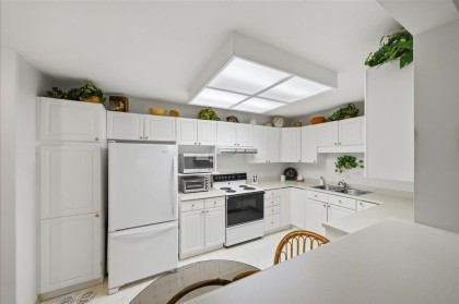 Photo 11 at 23 - 12071 232b Street, East Central, Maple Ridge