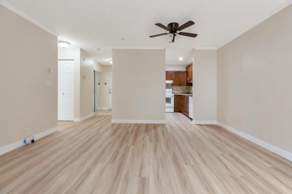 Photo 10 at 201 - 2357 Whyte Avenue, Central Pt Coquitlam, Port Coquitlam