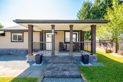 Photo 4 at 17 - 8985 Shook Road, Hatzic, Mission