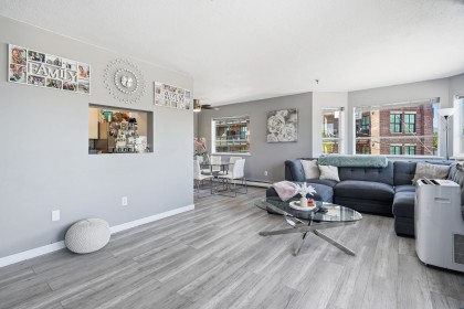 Photo 6 at 331 - 22661 Lougheed Highway, East Central, Maple Ridge